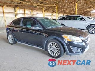 Czwarte zdjęcie samochodu z boku: 2011 VOLVO C30 T5 VIN:YV1672MKXB2246035 - miniatura