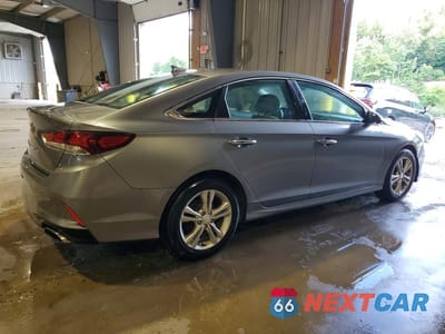 Trzecie zdjęcie samochodu z tyłu: 2018 HYUNDAI SONATA SEL+ VIN:5NPE34AF4JH722552 - miniatura