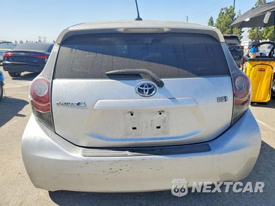 Zdjęcie 6 z 12 samochodu: 2012 TOYOTA PRIUS C THREE VIN:JTDKDTB37C1024056 - miniatura