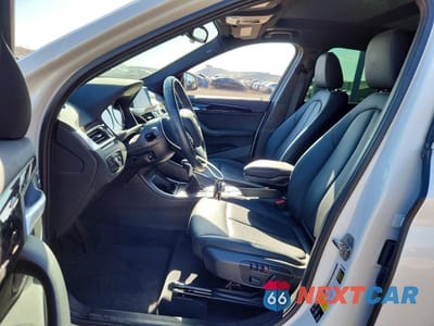 Zdjęcie 7 z 14 samochodu: 2018 BMW X1 XDRIVE28I VIN:WBXHT3C37J3H33430 - miniatura