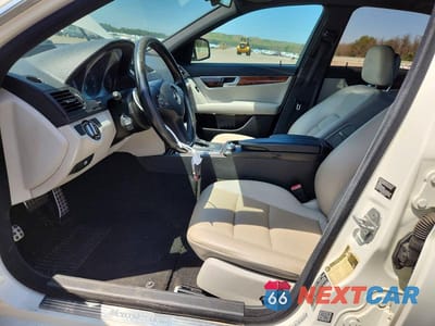 Zdjęcie 7 z 12 samochodu: 2010 MERCEDES-BENZ C 300 4MATIC VIN:WDDGF8BBXAF451256 - miniatura