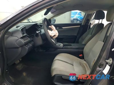Zdjęcie 7 z 12 samochodu: 2018 HONDA CIVIC LX VIN:19XFC2F57JE002076 - miniatura