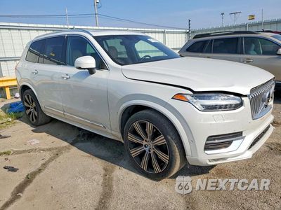 Czwarte zdjęcie samochodu z boku: 2022 VOLVO XC90 T6 INSCRIPTION VIN:YV4A22PL8N1826667 - miniatura