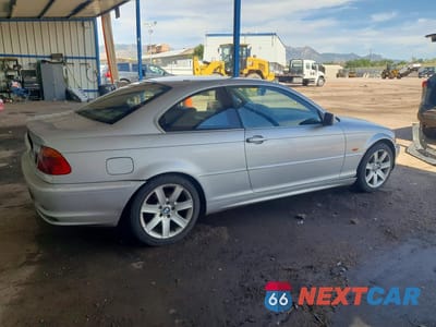 Trzecie zdjęcie samochodu z tyłu: 2001 BMW 325 CI VIN:WBABN33421JW49639 - miniatura
