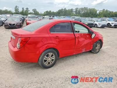 Trzecie zdjęcie samochodu z tyłu: 2015 CHEVROLET SONIC LT VIN:1G1JC5SHXF4136576 - miniatura