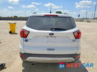Zdjęcie 6 z 13 samochodu: 2019 FORD ESCAPE SEL VIN:1FMCU0HD1KUB57567 - miniatura