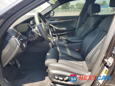 Zdjęcie 7 z 13 samochodu: 2020 BMW M550XI VIN:WBAJS7C04LBN96402 - miniatura