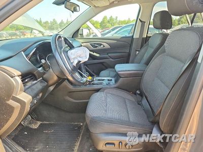 Zdjęcie 7 z 13 samochodu: 2018 CHEVROLET TRAVERSE LT VIN:1GNERGKWXJJ285461 - miniatura