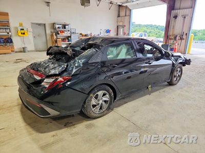 Trzecie zdjęcie samochodu z tyłu: 2025 HYUNDAI ELANTRA SE VIN:KMHLL4DG3SU855589 - miniatura