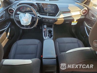 Zdjęcie 8 z 13 samochodu: 2026 CHEVROLET TRAX 1RS VIN:KL77LGEP7TC168285 - miniatura