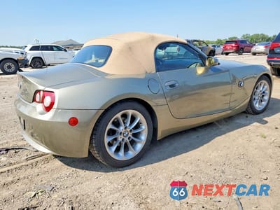 Trzecie zdjęcie samochodu z tyłu: 2005 BMW Z4 2.5 VIN:4USBT33545LS57946 - miniatura