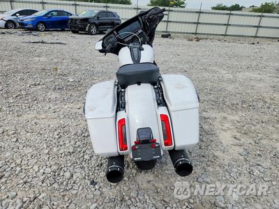 Czwarte zdjęcie samochodu z boku: 2025 HARLEY-DAVIDSON FLHX VIN:1HD1KB712SB630746 - miniatura