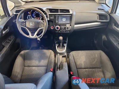 Zdjęcie 8 z 12 samochodu: 2019 HONDA FIT EX VIN:3HGGK5H80KM732176 - miniatura
