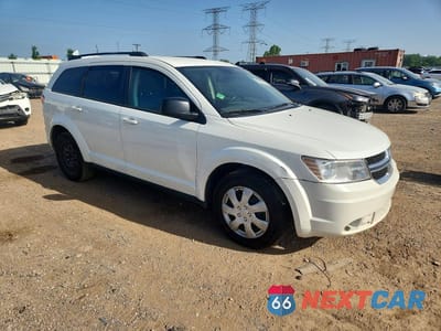 Czwarte zdjęcie samochodu z boku: 2018 DODGE JOURNEY SE VIN:3C4PDCAB3JT428590 - miniatura