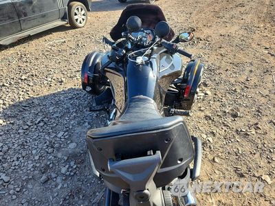 Zdjęcie 6 z 9 samochodu: 2015 CAN-AM SPYDER ROADSTER F3 VIN:2BXRDDD28FV003992 - miniatura