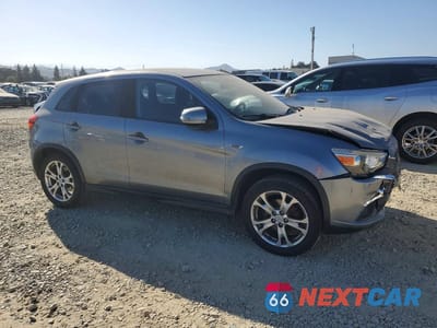 Czwarte zdjęcie samochodu z boku: 2017 MITSUBISHI OUTLANDER SPORT ES VIN:JA4AR3AU5HZ066686 - miniatura
