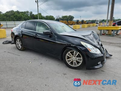 Czwarte zdjęcie samochodu z boku: 2015 INFINITI Q40 BASE VIN:JN1CV6AP6FM580839 - miniatura