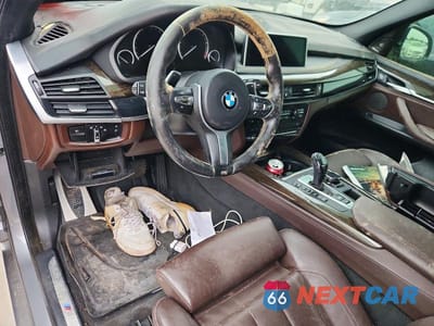 Zdjęcie 8 z 13 samochodu: 2016 BMW X5 XDRIVE50I VIN:5UXKR6C54G0J80214 - miniatura