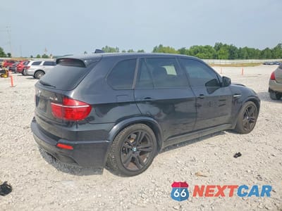 Trzecie zdjęcie samochodu z tyłu: 2011 BMW X5 M VIN:5YMGY0C53BLK26475 - miniatura