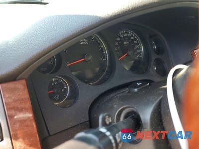 Zdjęcie 9 z 13 samochodu: 2008 GMC YUKON XL K1500 VIN:1GKFK16358R264774 - miniatura