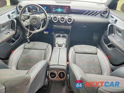 Zdjęcie 8 z 12 samochodu: 2022 MERCEDES-BENZ CLA 45 AMG VIN:W1K5J5DB1NN269748 - miniatura