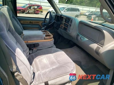 Zdjęcie 10 z 12 samochodu: 1997 CHEVROLET GMT-400 K1500 VIN:1GBEK14R8VZ153845 - miniatura
