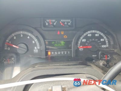 Zdjęcie 8 z 10 samochodu: 2015 FORD ECONOLINE E350 SUPER DUTY CUTAWAY VAN VIN:1FDWE3FL6FDA22998 - miniatura