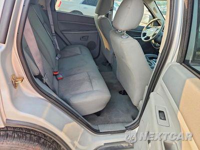 Zdjęcie 11 z 13 samochodu: 2007 JEEP GRAND CHEROKEE LAREDO VIN:1J8HS48PX7C595382 - miniatura