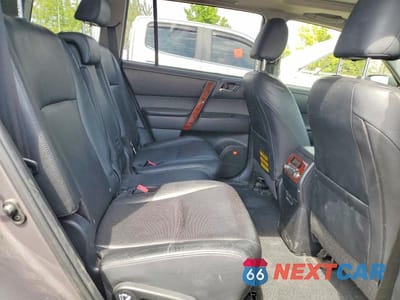 Zdjęcie 11 z 14 samochodu: 2013 TOYOTA HIGHLANDER HYBRID LIMITED VIN:JTEDC3EH6D2013107 - miniatura