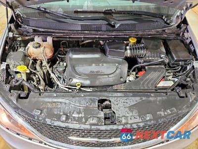 Zdjęcie 12 z 13 samochodu: 2021 CHRYSLER VOYAGER LX VIN:2C4RC1CG6MR579553 - miniatura