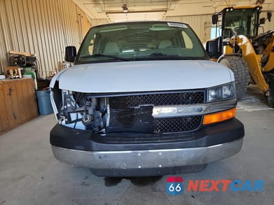 Piąte zdjęcie samochodu w środku: 2008 CHEVROLET EXPRESS G3500 VIN:1GAHG39K081173682 - miniatura