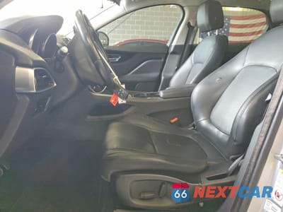 Zdjęcie 7 z 13 samochodu: 2017 JAGUAR F-PACE PREMIUM VIN:SADCJ2BV4HA085028 - miniatura