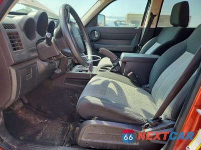 Zdjęcie 7 z 13 samochodu: 2007 DODGE NITRO SXT VIN:1D8GU28K97W578594 - miniatura
