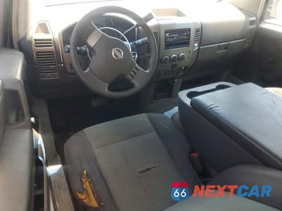 Zdjęcie 8 z 12 samochodu: 2004 NISSAN TITAN XE/SE/LE VIN:1N6AA06A34N520538 - miniatura