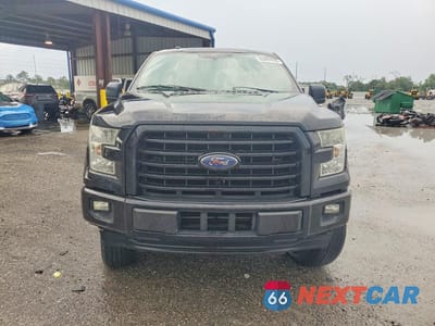 Piąte zdjęcie samochodu w środku: 2017 FORD F150 SUPERCREW VIN:1FTEW1CP1HFA41894 - miniatura