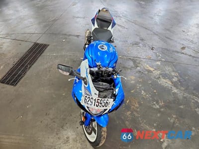 Piąte zdjęcie samochodu w środku: 2011 SUZUKI GSX-R600 VIN:JS1GN7FA1B2101767 - miniatura