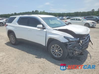 Czwarte zdjęcie samochodu z boku: 2022 CHEVROLET TRAVERSE LT VIN:1GNERGKW4NJ192683 - miniatura