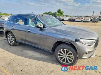 Czwarte zdjęcie samochodu z boku: 2023 MERCEDES-BENZ GLC 300 4MATIC VIN:W1NKM4HB2PF023922 - miniatura