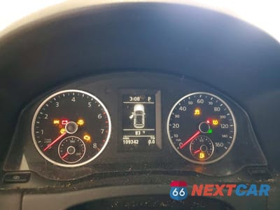 Zdjęcie 9 z 13 samochodu: 2012 VOLKSWAGEN TIGUAN S VIN:WVGBV7AXXCW542699 - miniatura