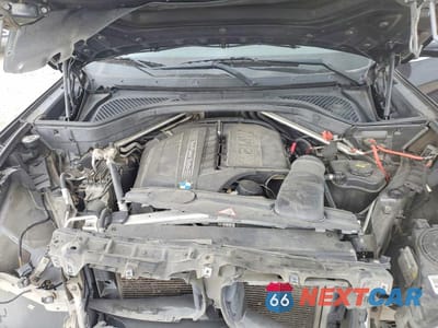 Zdjęcie 12 z 14 samochodu: 2015 BMW X5 XDRIVE35I VIN:5UXKR0C52F0K70568 - miniatura
