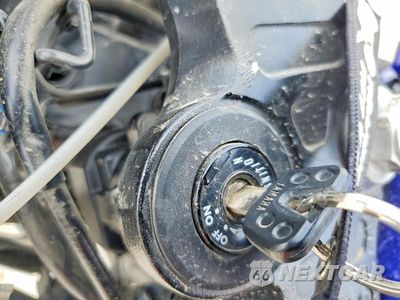 Zdjęcie 8 z 9 samochodu: 2024 YAMAHA YZFR7 VIN:JYARM38EXRA013743 - miniatura