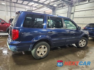 Trzecie zdjęcie samochodu z tyłu: 2004 HONDA PILOT EXL VIN:2HKYF18624H567464 - miniatura