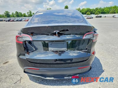 Zdjęcie 6 z 12 samochodu: 2022 TESLA MODEL Y VIN:7SAYGDEE5NA022272 - miniatura