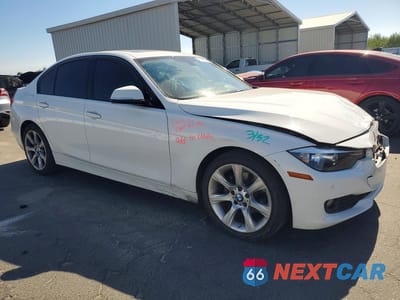 Czwarte zdjęcie samochodu z boku: 2015 BMW 320 I VIN:WBA3B1G59FNT05407 - miniatura
