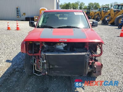 Piąte zdjęcie samochodu w środku: 2016 JEEP PATRIOT SPORT VIN:1C4NJPBA2GD699247 - miniatura