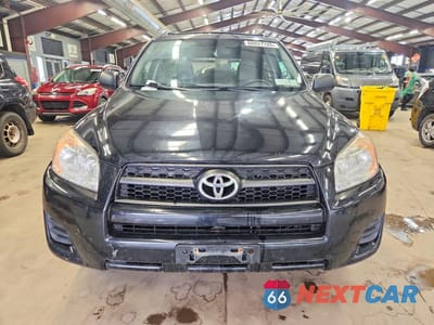 Piąte zdjęcie samochodu w środku: 2010 TOYOTA RAV4 BASE VIN:2T3JF4DV7AW076067 - miniatura