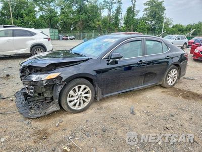 2023 TOYOTA CAMRY LE 4T1C11AK3PU796032 - główne zdjęcie licytacji z USA - miniatura