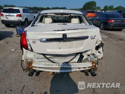 Zdjęcie 6 z 12 samochodu: 2009 LINCOLN MKS VIN:1LNHM94R19G610672 - miniatura