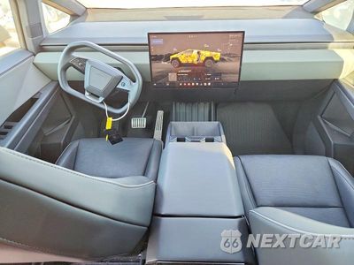 Zdjęcie 8 z 12 samochodu: 2024 TESLA CYBERTRUCK VIN:7G2CEHED4RA039711 - miniatura