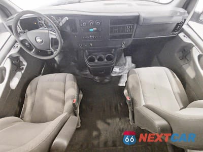Zdjęcie 8 z 13 samochodu: 2011 CHEVROLET EXPRESS G2500 VIN:1GCWGFCA8B1174019 - miniatura